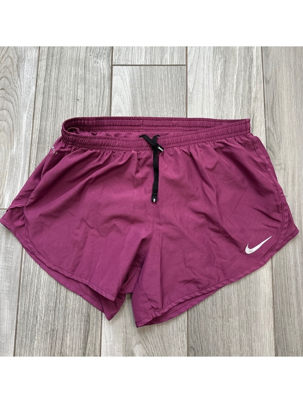 Nike Dri-FIT Women's Running Shorts Medium Burgundy